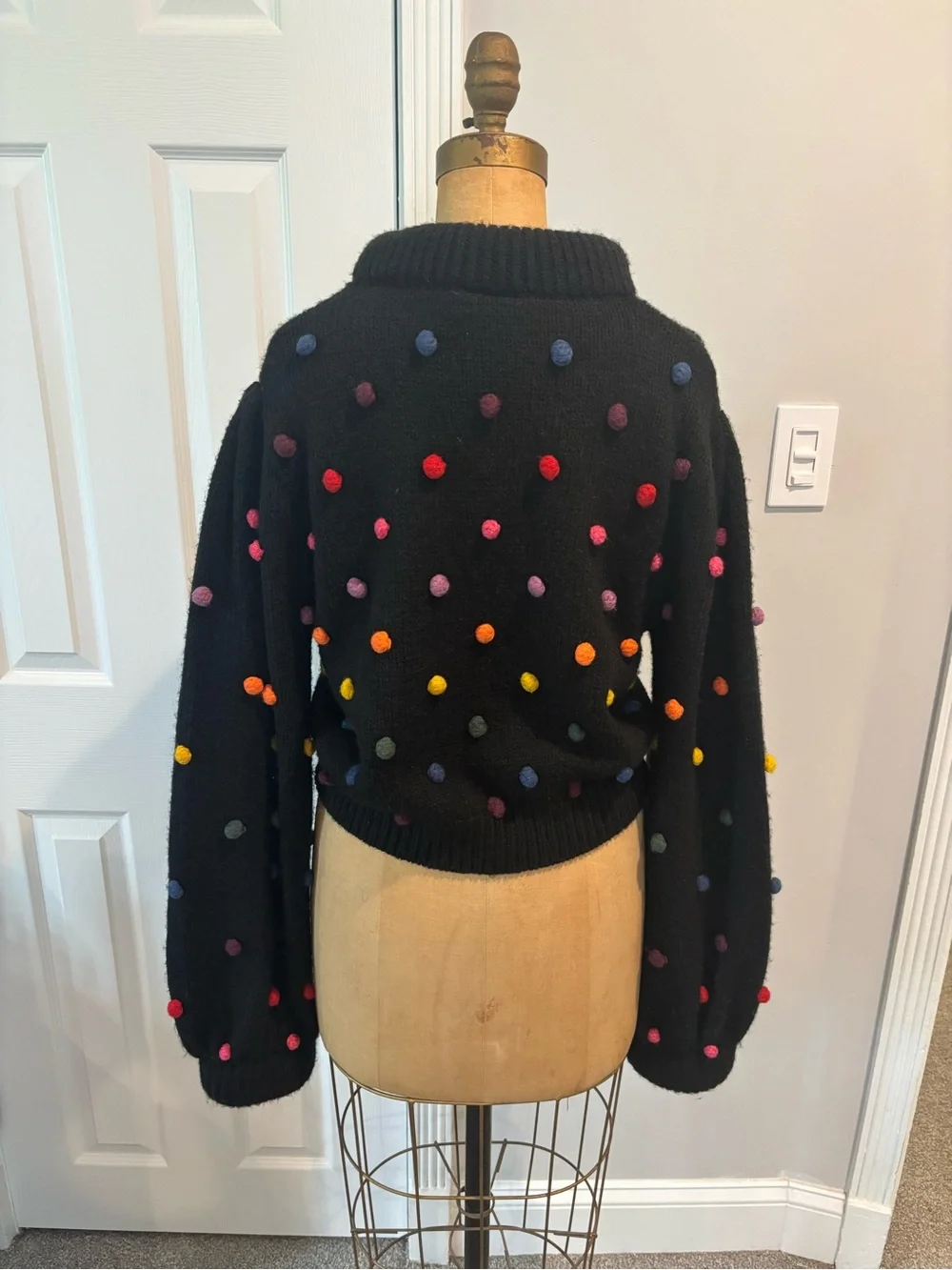 FARM RIO Black Rainbow Dots Pom Pom Cropped Sweater
